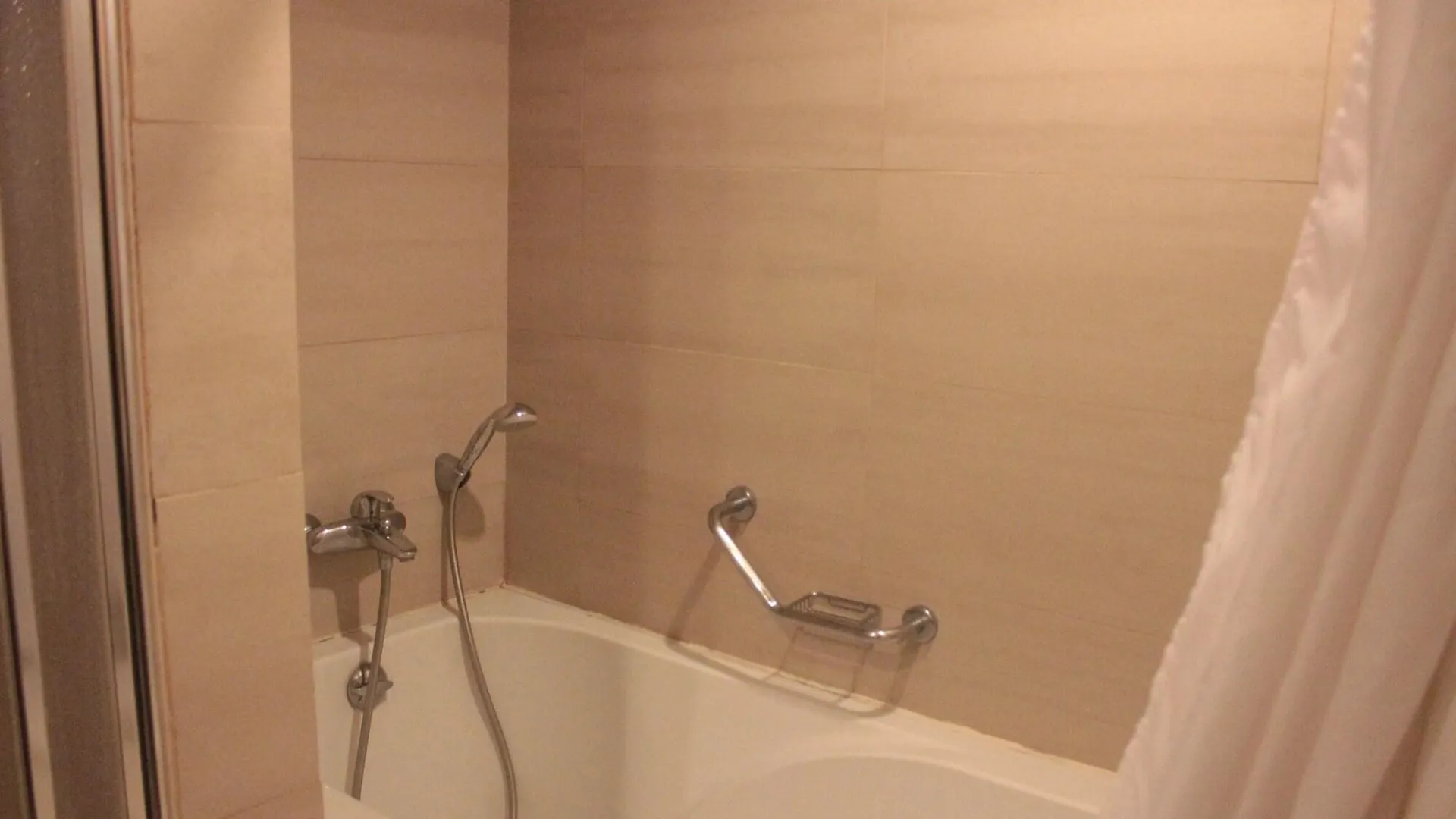 Subic International Hotel Olongapo 3*,  Philippines