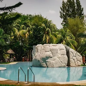 Emerald Manor Hotel